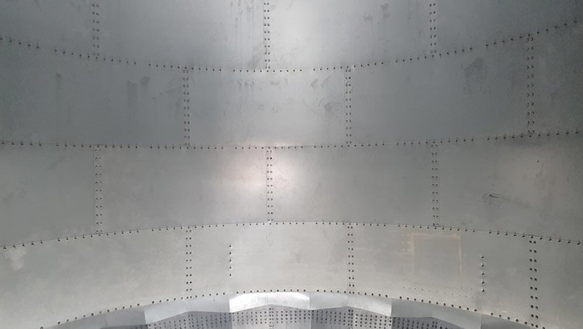 Flat metal sheet lining for silos: by Silos Cordoba