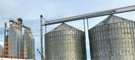 Assembly of Soybean Storage Facility in Bolivia