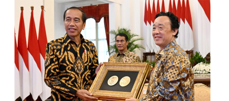 FAO Director-General honours Indonesian President Joko Widodo with the prestigious FAO Agricola Medal