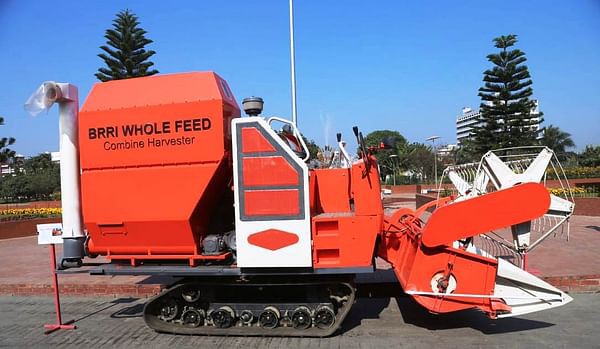 Scientists from BRRI have developed paddy harvesting machines in the country