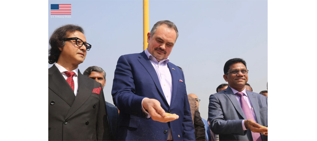 US ambassador visits Chittagong port to boost trade